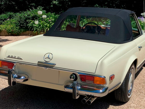 Mercedes 230SL,250SL, 280SL (BS-113) - PAGODA soft top, produced in German Classic Sonnenland® with clear plastic window - (1 Window) - Black/Tan - Image 2