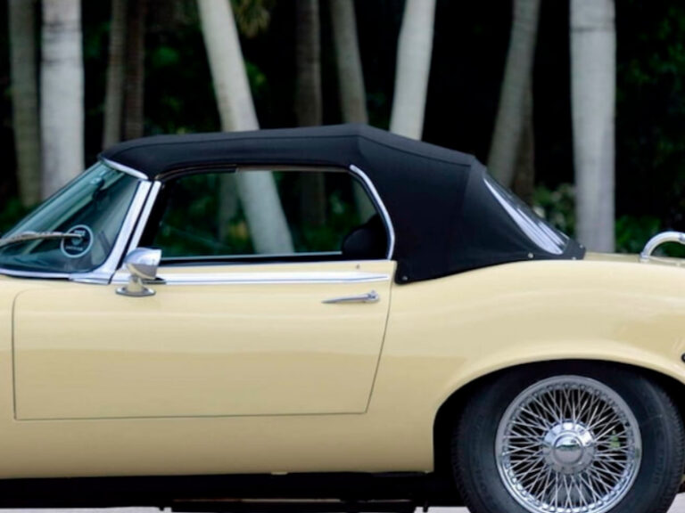 Jaguar XKE V12 EType ROADSTER soft top, produced in Haartz Colonial Vinyl and comes with